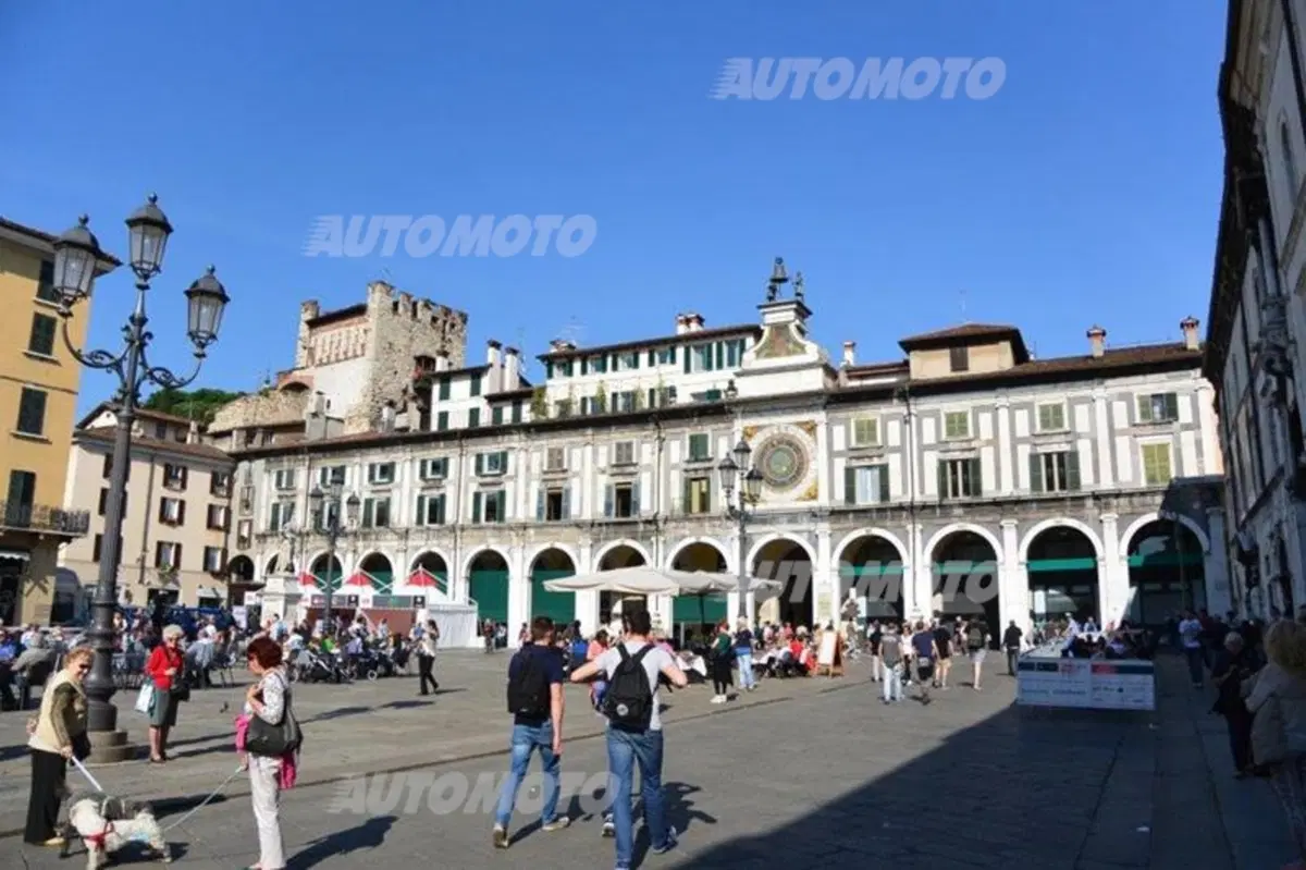 Mille Miglia: partita l'edizione 2014 (18)