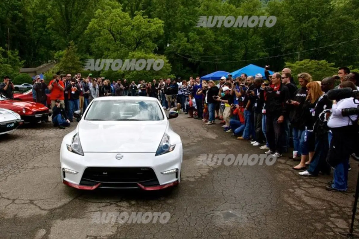 Nissan 370Z Nismo restyling: strizza l'occhio alla GT-R (5)