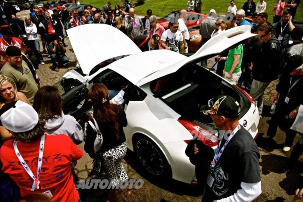 Nissan 370Z Nismo restyling: strizza l'occhio alla GT-R (7)