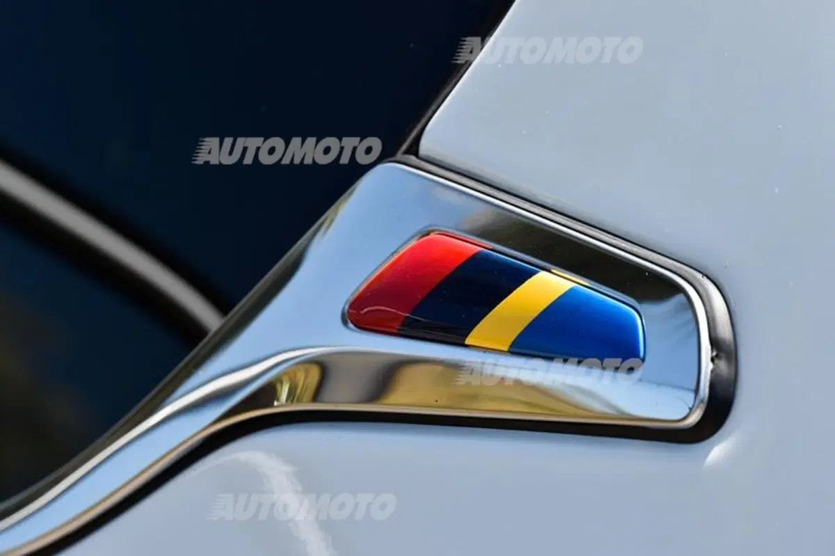 Peugeot 208 Gti “UcciUssi” (7)