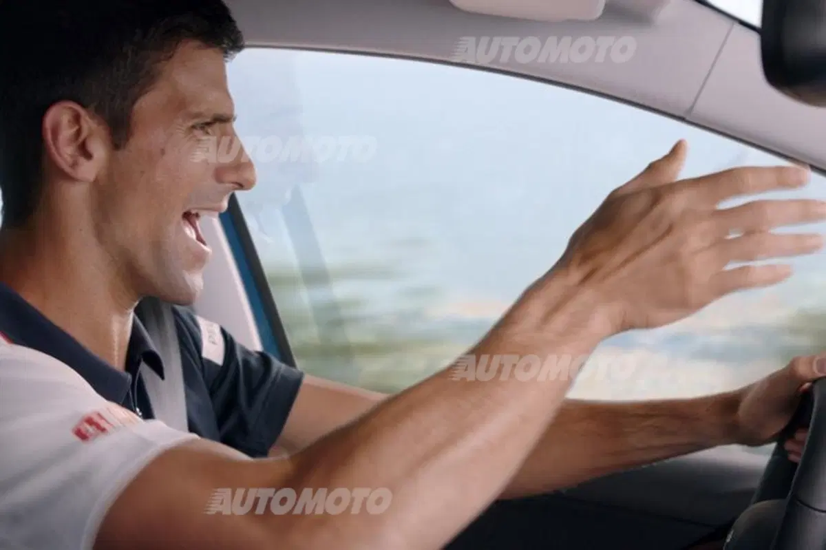 Peugeot: la 208 insieme a Djokovic per una pubblicità