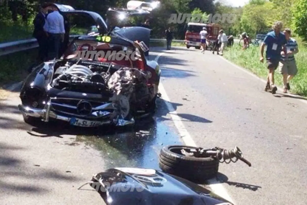 Mille Miglia: terribile incidente per una Mercedes 300 SL. Valeva (almeno) 300.000 euro (2)