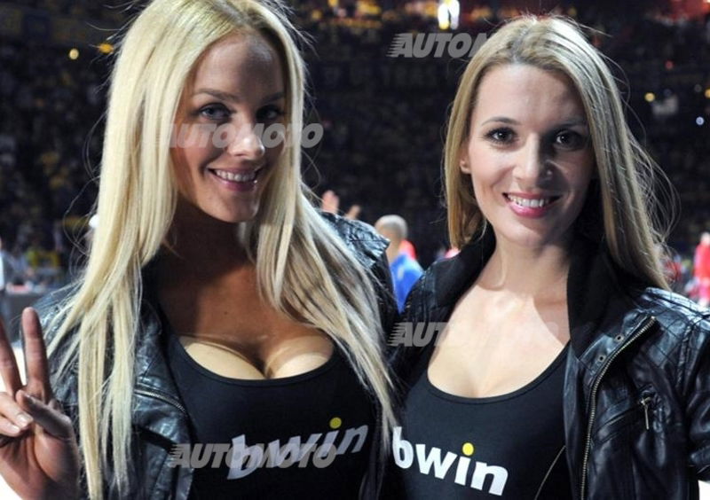 bwin Sports Girls: vota condividi e vinci la MotoGP al Mugello