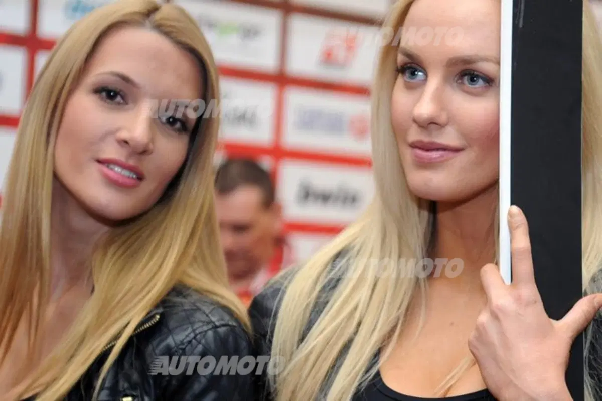 bwin Sports Girls: vota condividi e vinci la MotoGP al Mugello (12)