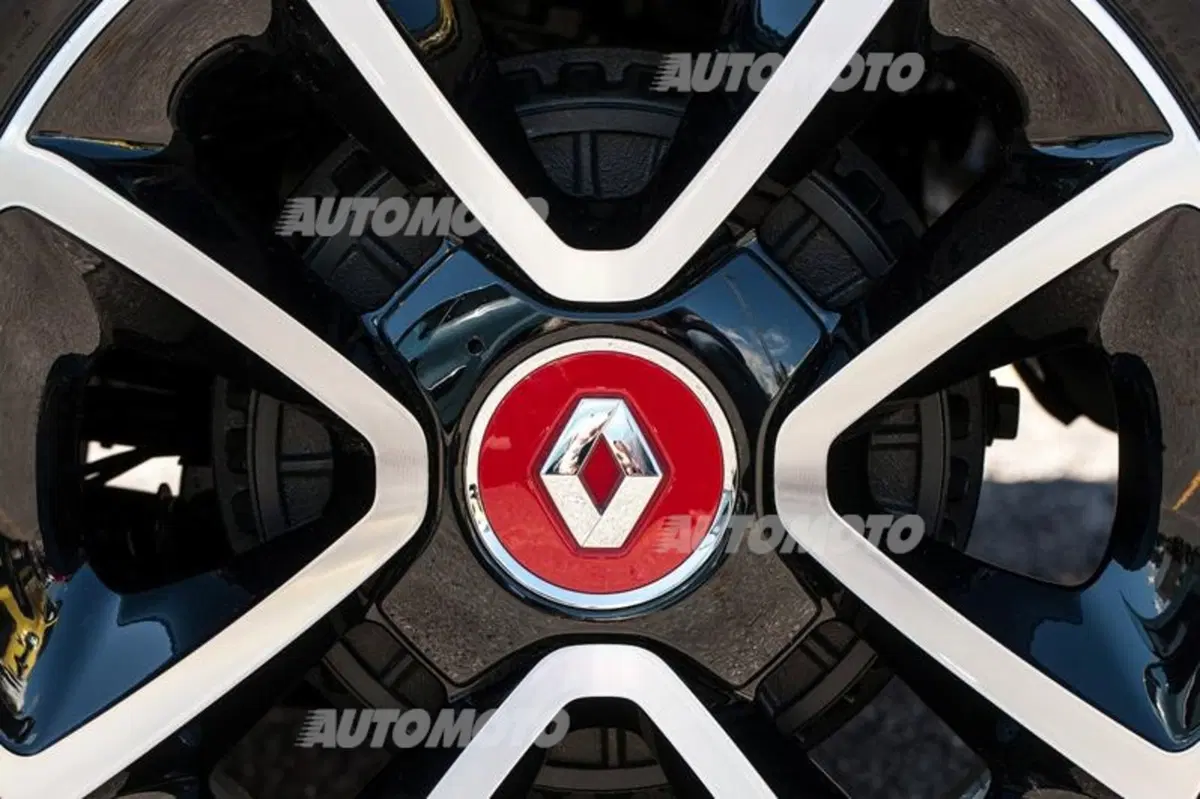 Renault: parte dall'Italia il tour europeo per conoscere la nuova Twingo (9)