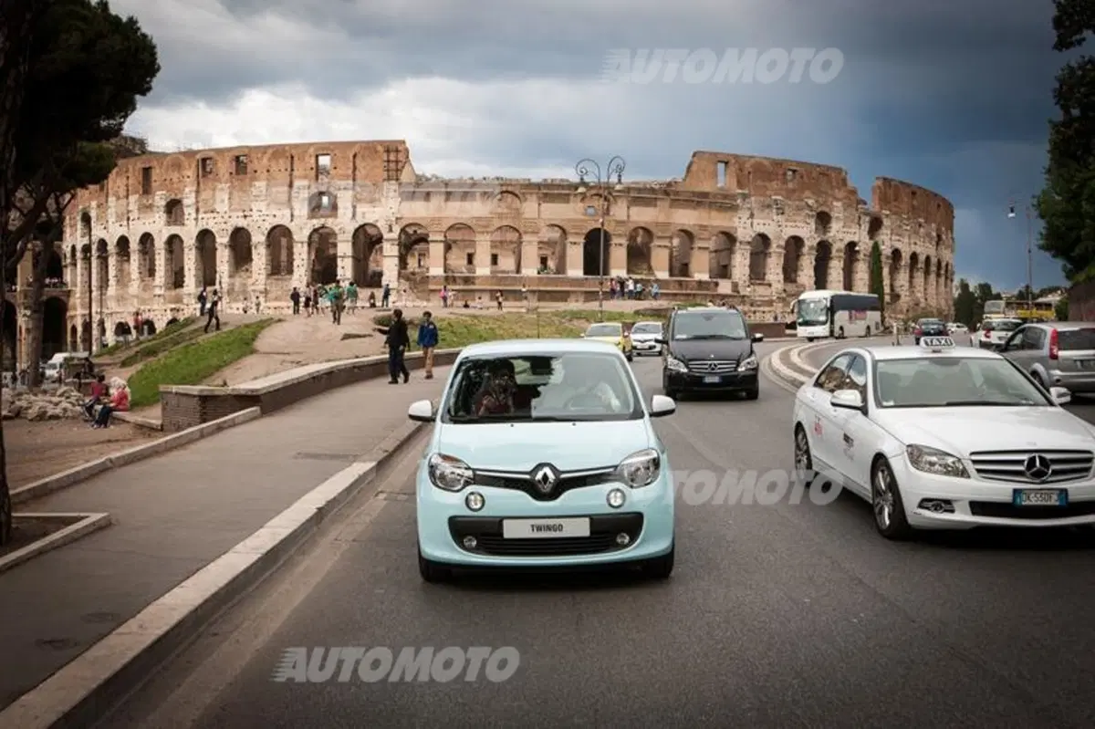 Renault: parte dall'Italia il tour europeo per conoscere la nuova Twingo (19)