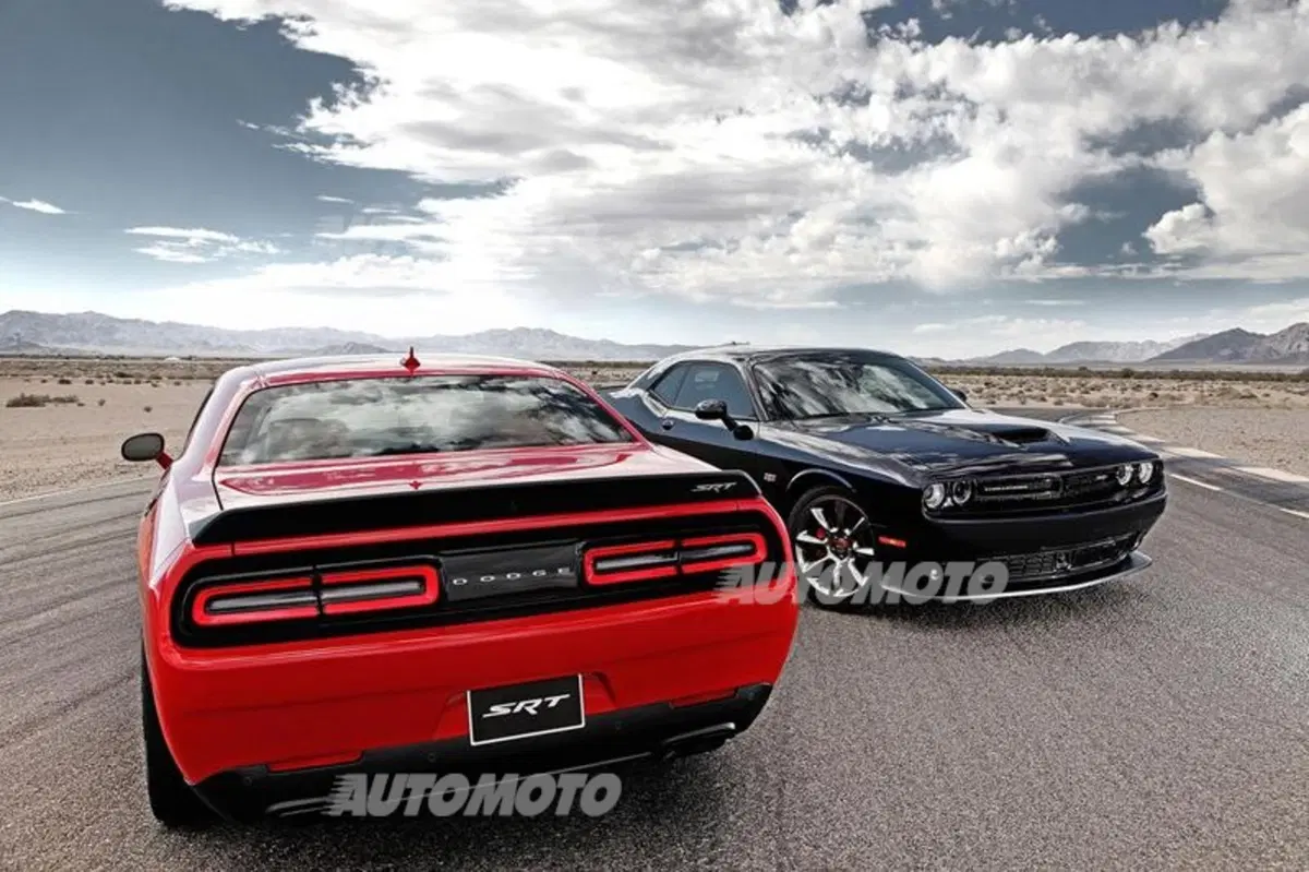 Dodge Challenger SRT e Challenger SRT Hellcat: fate largo ai V8