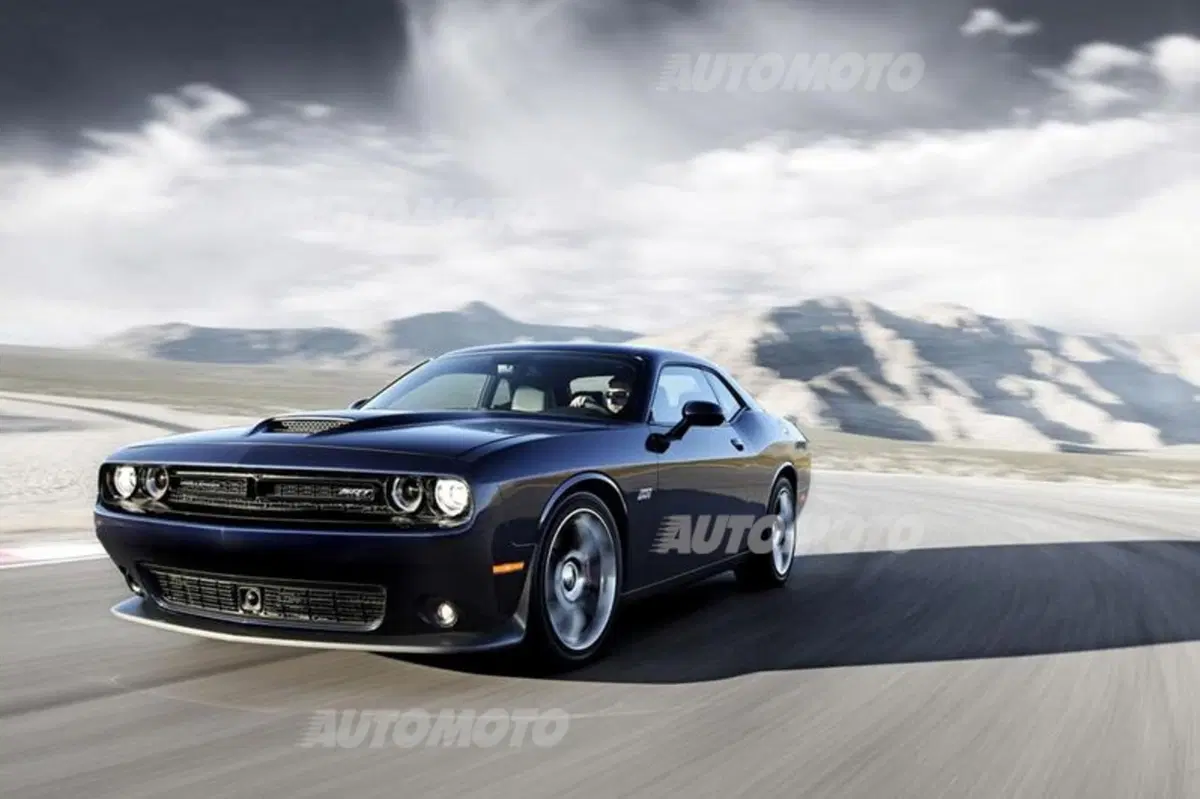 Dodge Challenger SRT e Challenger SRT Hellcat: fate largo ai V8 (7)