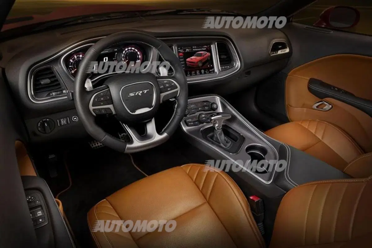 Dodge Challenger SRT e Challenger SRT Hellcat: fate largo ai V8 (11)