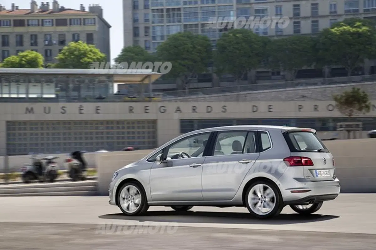 Volkswagen Golf Sportsvan (18)