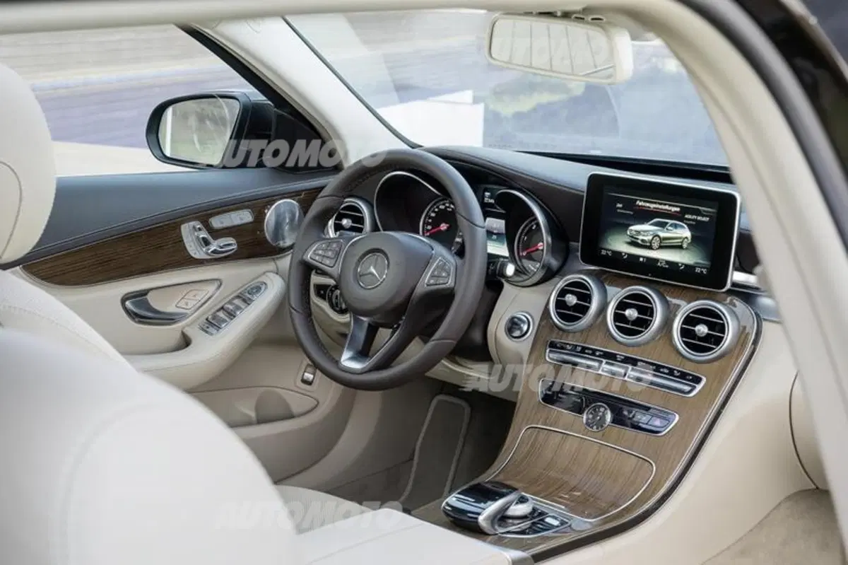 Nuova Mercedes Classe C SW: più spazio, meno peso (19)