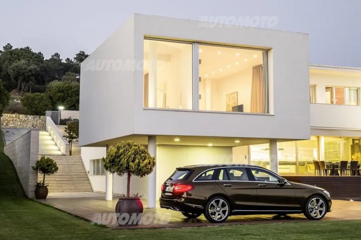 Nuova Mercedes Classe C SW: più spazio, meno peso (29)