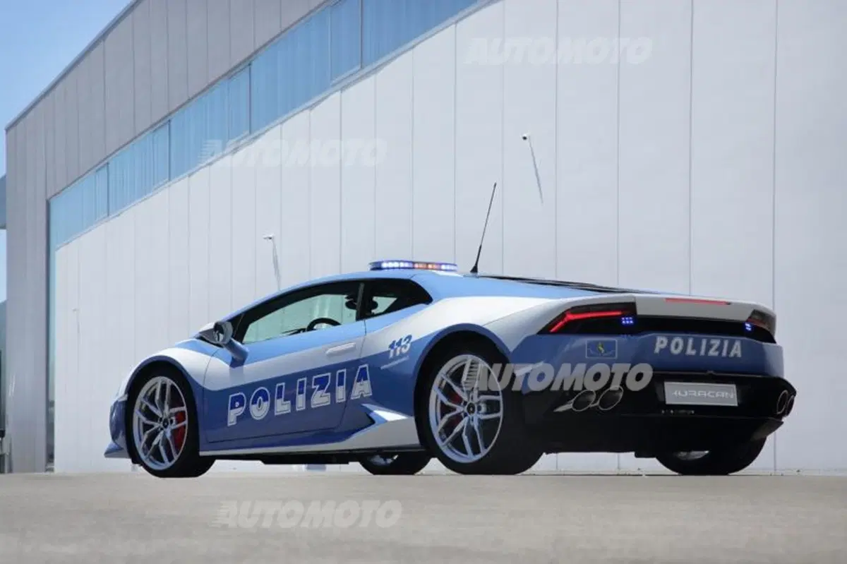 Una Lamborghini Huracàn LP 610-4 per la Polizia Stradale (2)