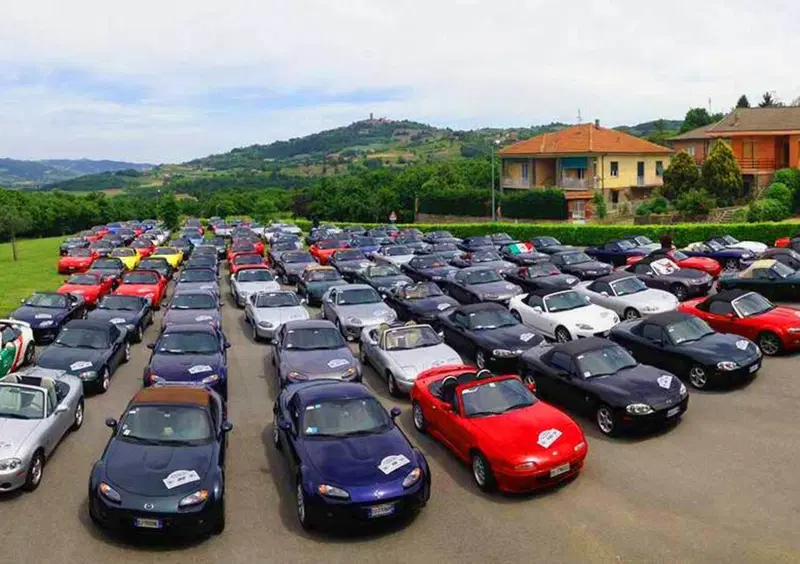 Mazda MX-5: 115 Miata per il raduno "Andar per le Langhe". Ecco com'&egrave; andata