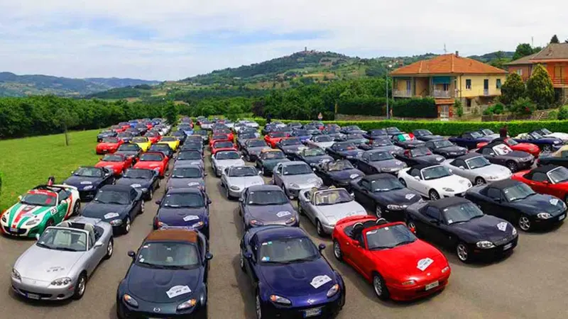 Mazda MX-5: 115 Miata per il raduno "Andar per le Langhe". Ecco com'&egrave; andata