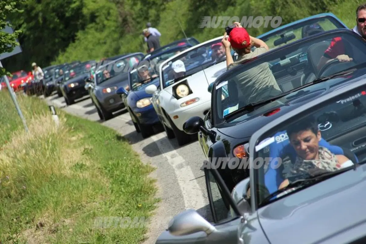 Mazda MX-5: 115 Miata per il raduno "Andar per le Langhe". Ecco com'è andata (12)