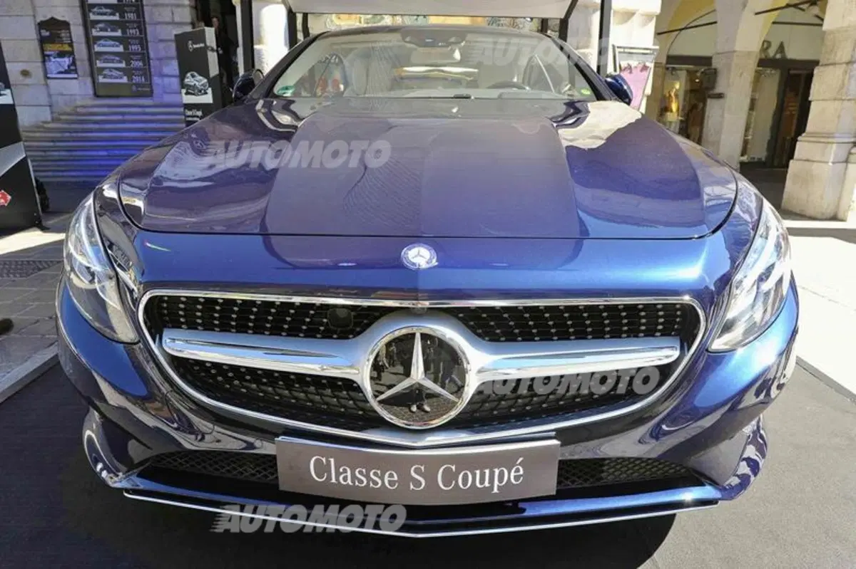 Mercedes-Benz Classe S Coupé: la nuova icona di lusso e dinamicità della Stella (13)