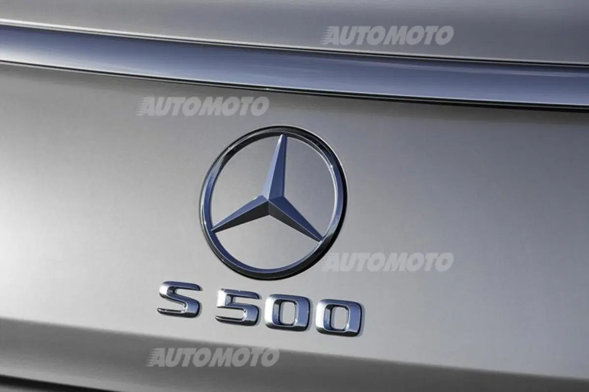 Mercedes-Benz Classe S Coupé: la nuova icona di lusso e dinamicità della Stella (16)