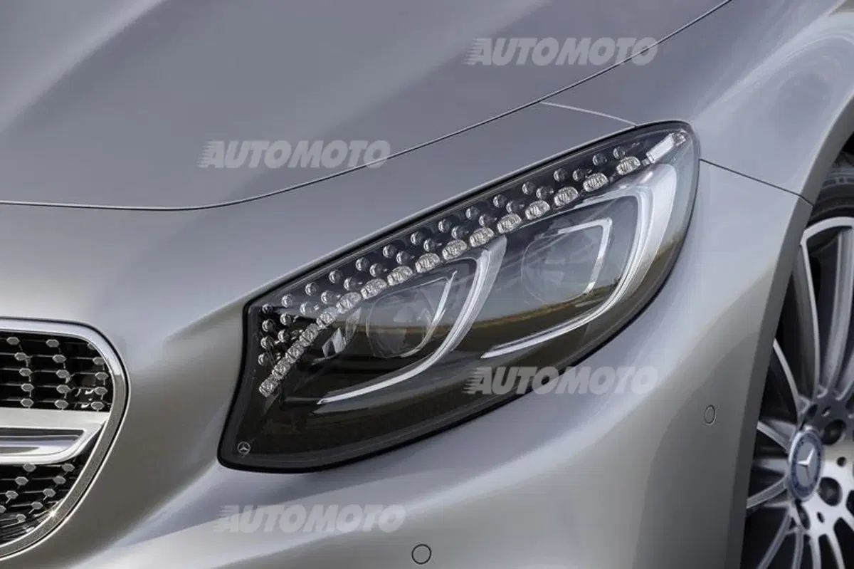 Mercedes-Benz Classe S Coupé: la nuova icona di lusso e dinamicità della Stella (18)