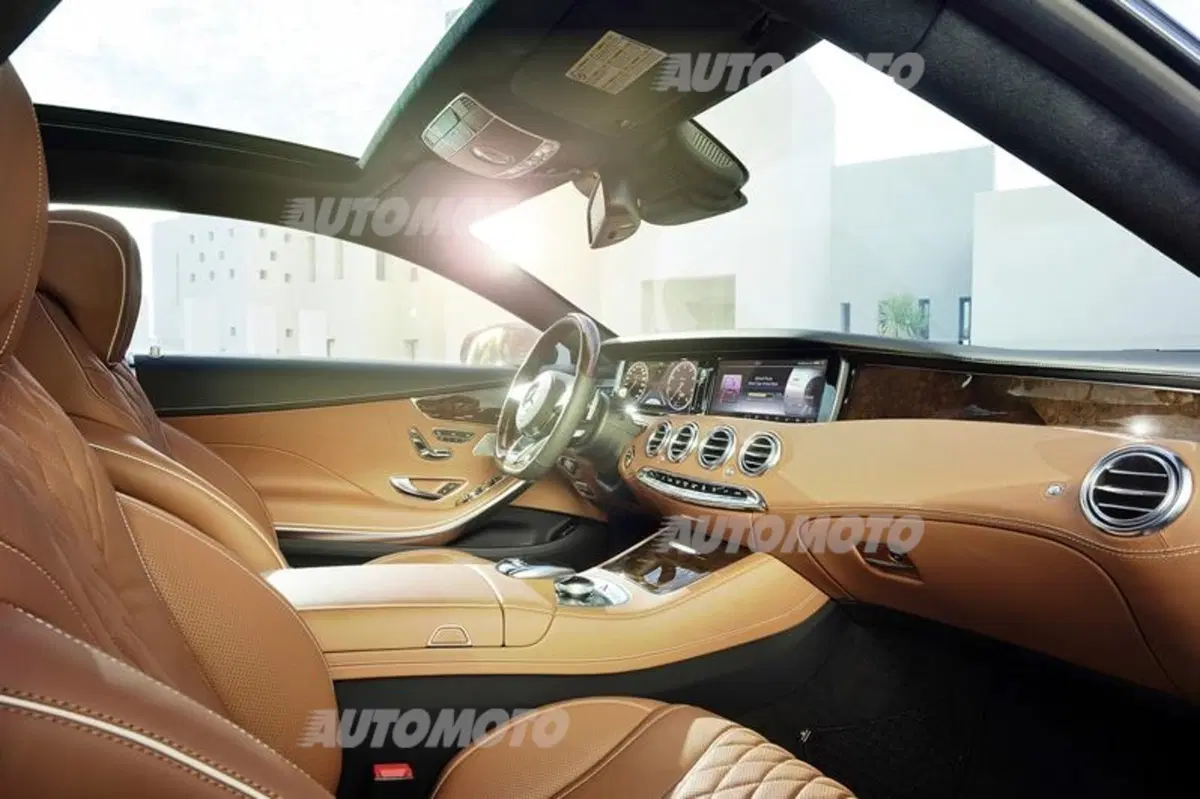 Mercedes-Benz Classe S Coupé: la nuova icona di lusso e dinamicità della Stella (29)