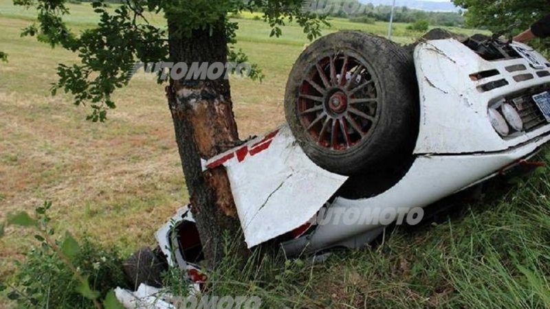 Una McLaren F1 finisce distrutta in Italia: tra i soccorritori spunta Mr Bean