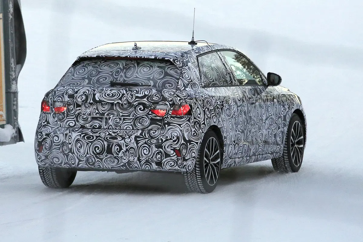 Nuova Audi A1: spiata tra le nevi! Arriverà nel 2018 (12)