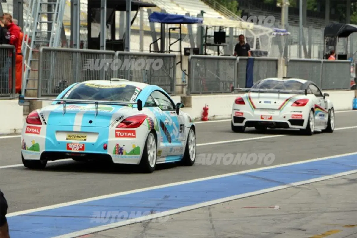 CITE, Monza: un amaro ritiro in gara 2 per la nostra RCZ Cup (18)