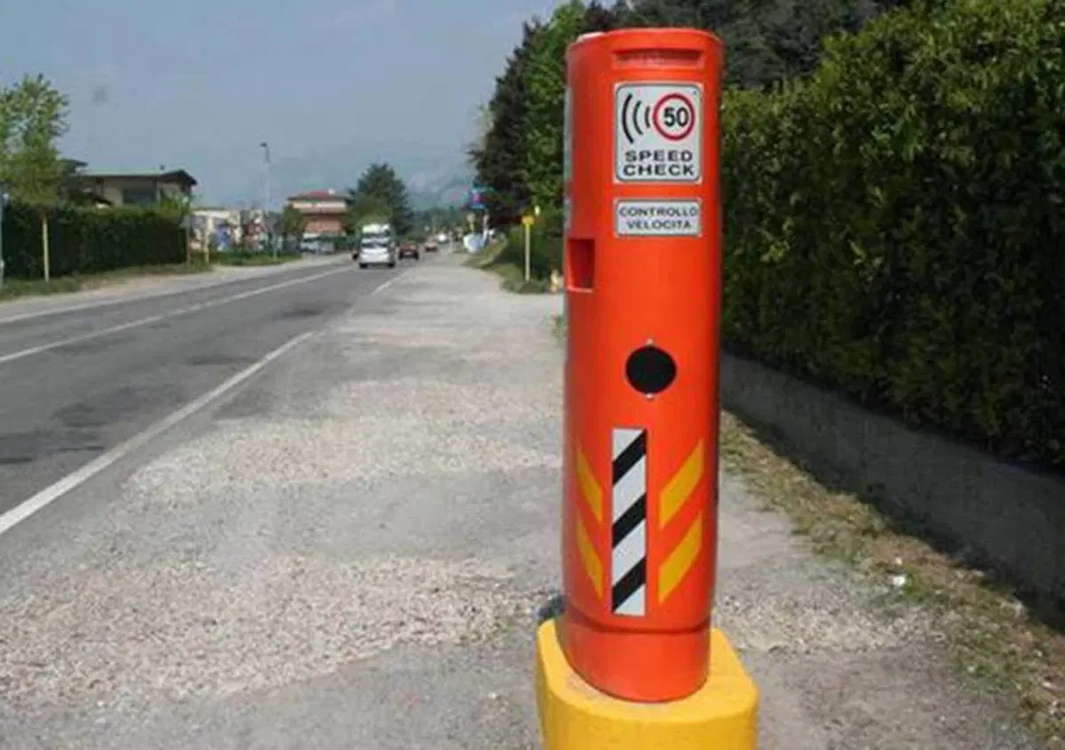 Speed Check e Velo Ok: sono finti, ma fanno gola