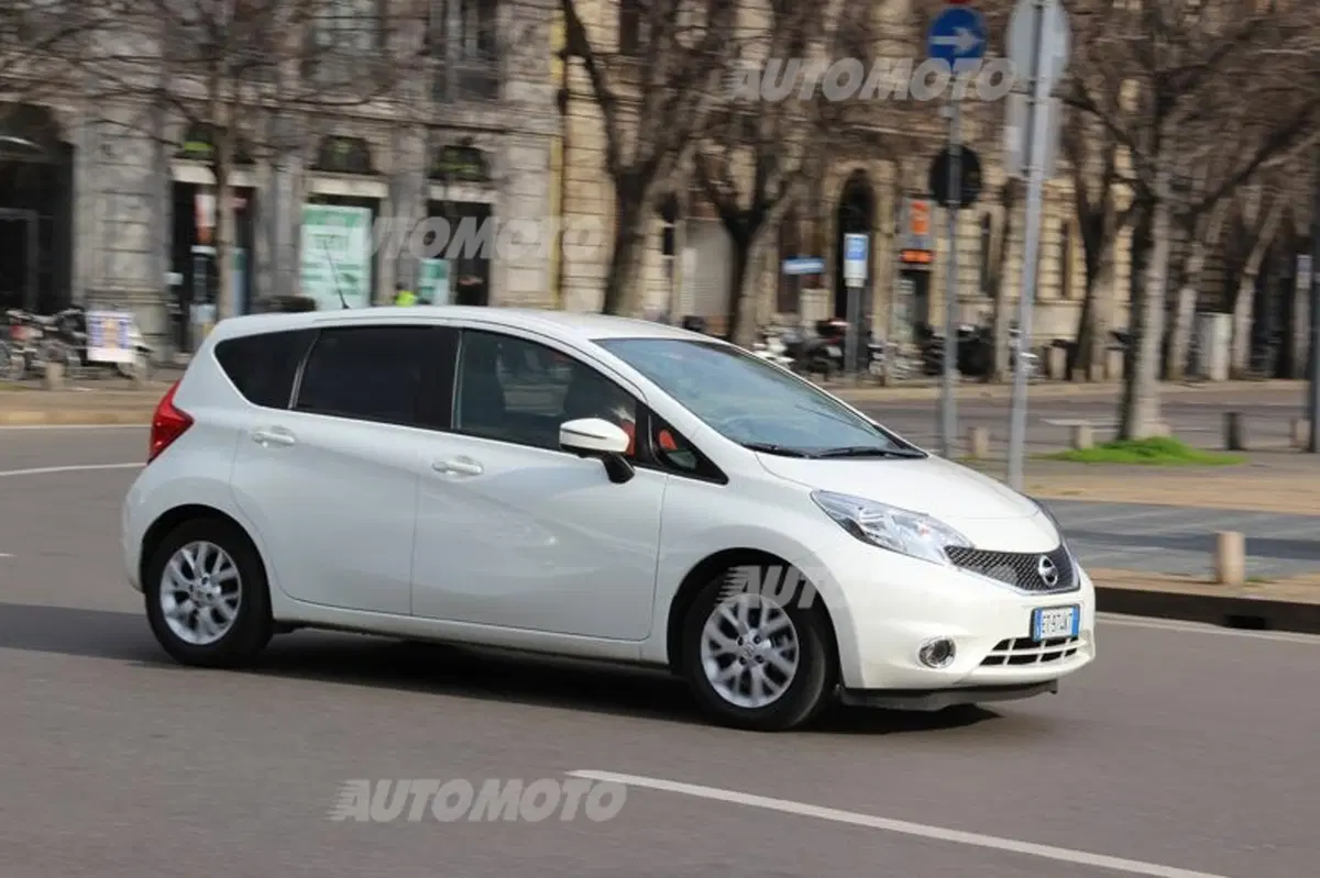Nissan Note 1.2 80 CV (9)