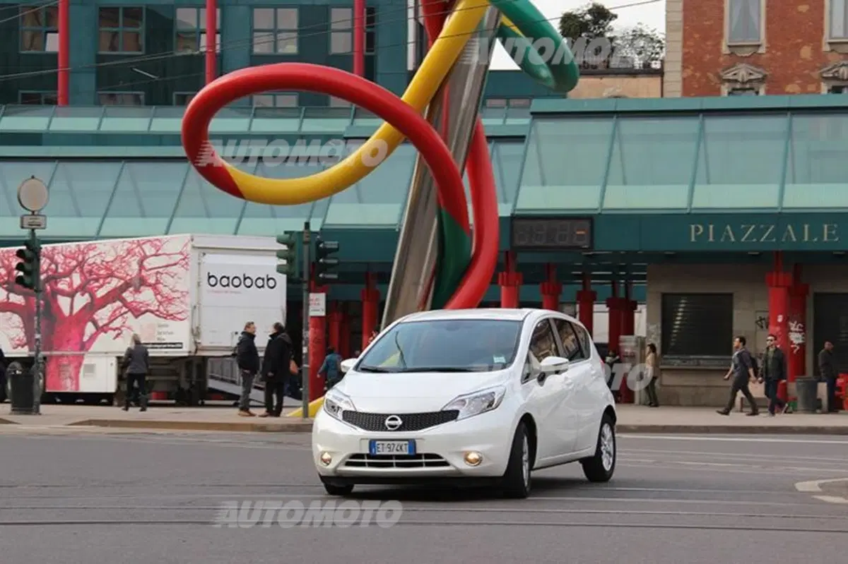 Nissan Note 1.2 80 CV (13)