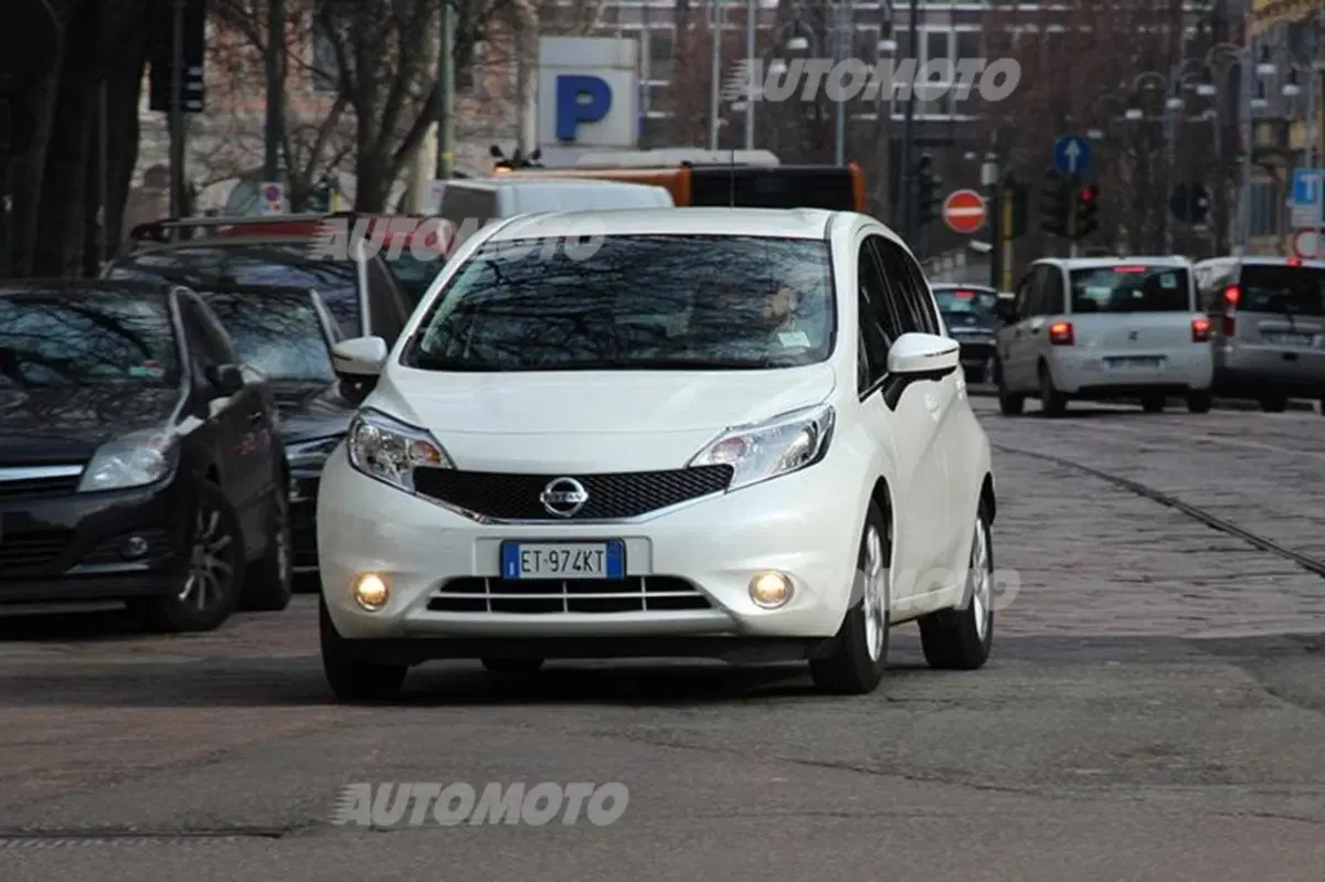 Nissan Note 1.2 80 CV (16)