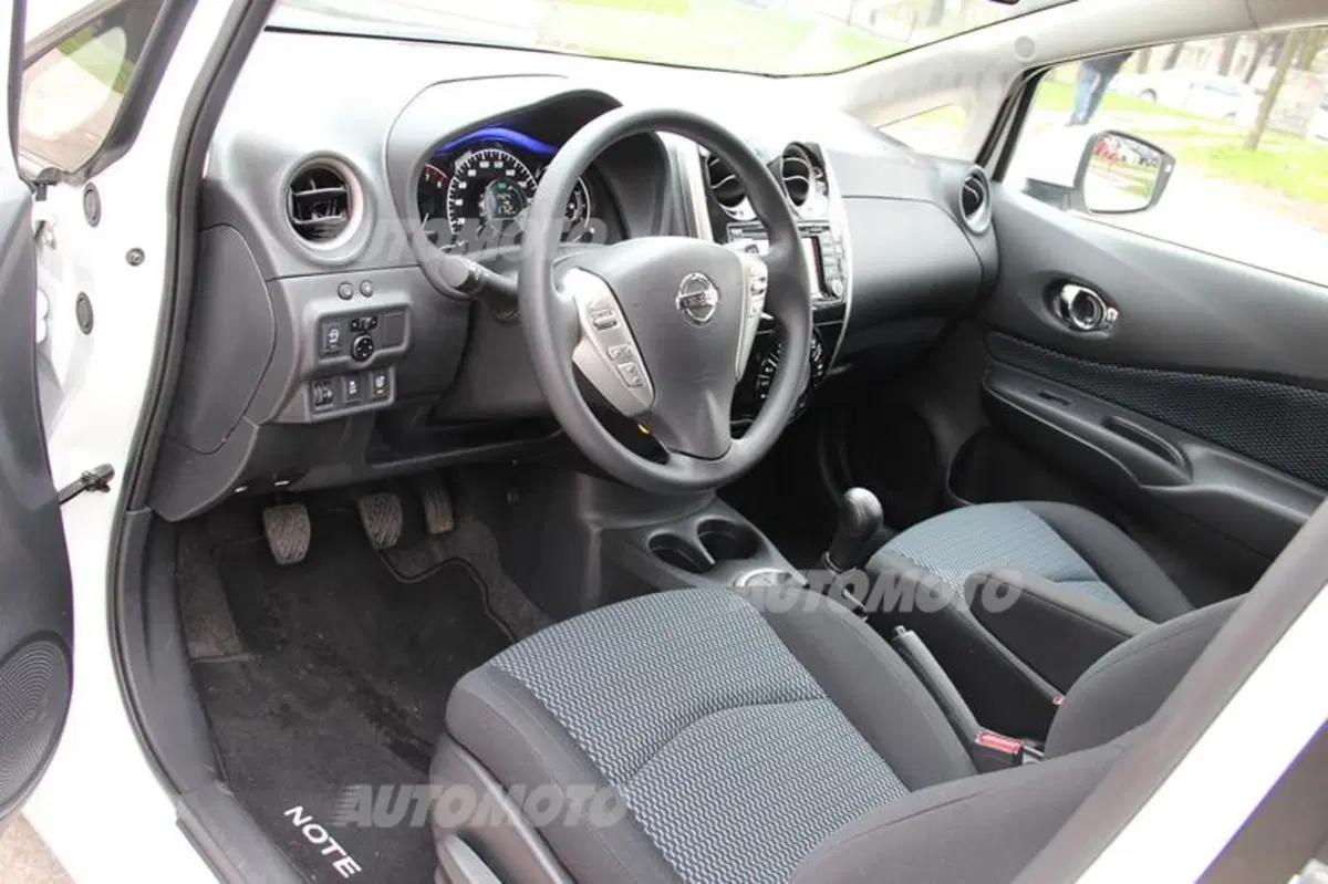 Nissan Note 1.2 80 CV (24)