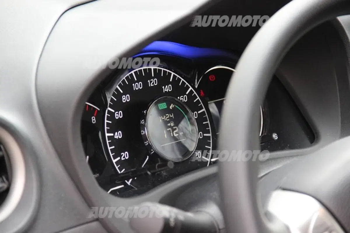 Nissan Note 1.2 80 CV (29)