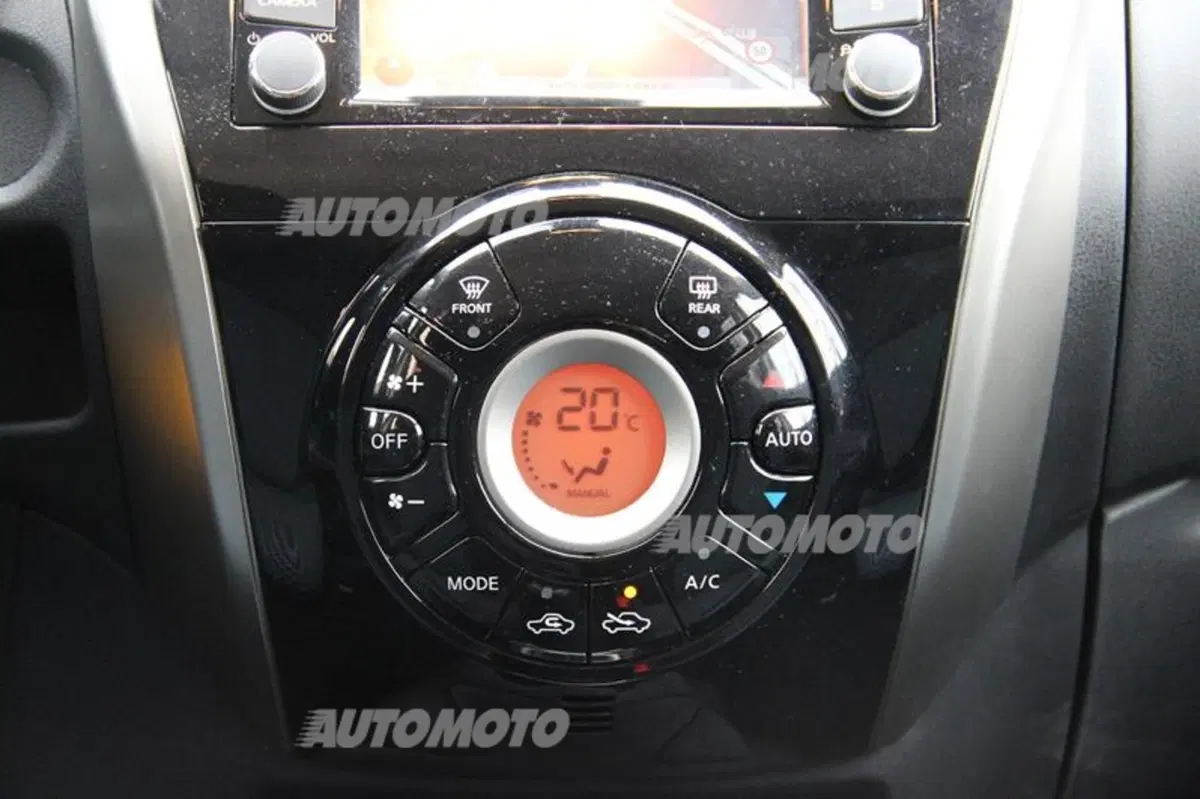 Nissan Note 1.2 80 CV (37)