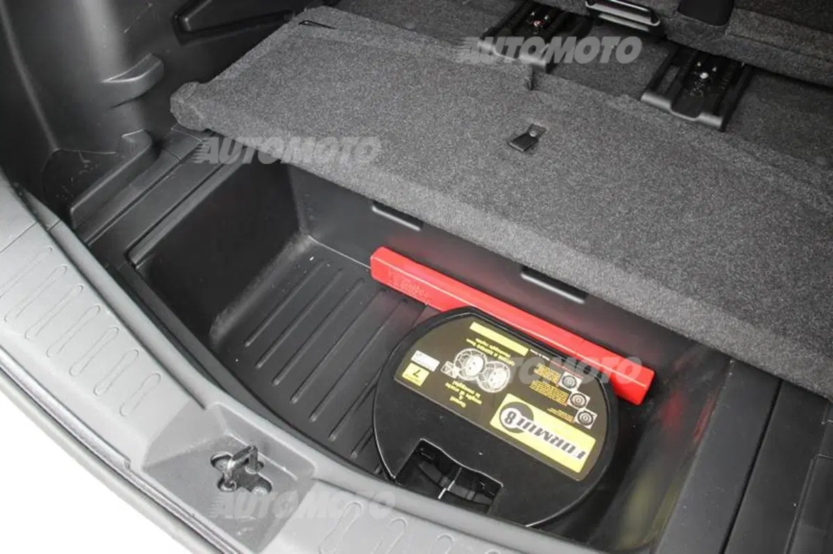 Nissan Note 1.2 80 CV (44)