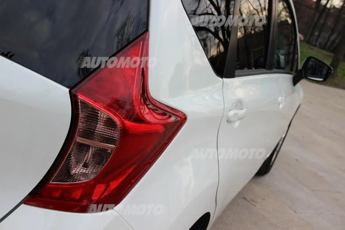 Nissan Note 1.2 80 CV (61)