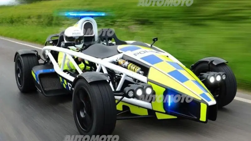 Arriva l'Ariel Atom della Polizia per la sicurezza dei motociclisti