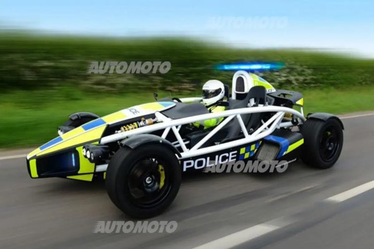 Arriva l'Ariel Atom della Polizia per la sicurezza dei motociclisti