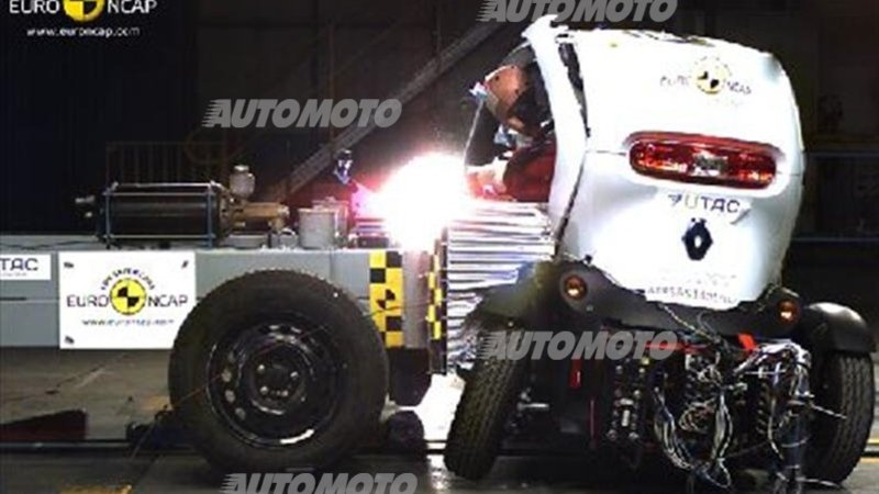 Microcar bocciate nei crash test Euro NCAP