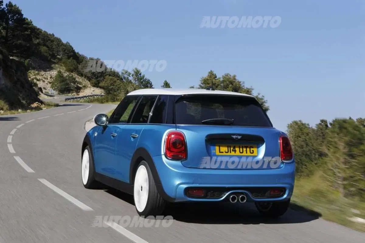 Nuova Mini: ecco la versione a 5 porte (3)