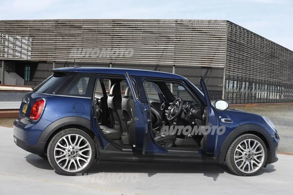 Nuova Mini: ecco la versione a 5 porte (16)