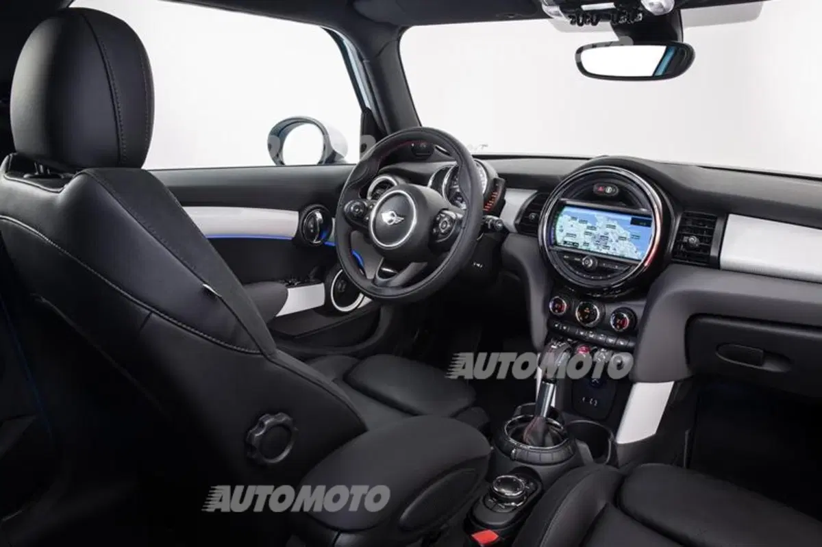 Nuova Mini: ecco la versione a 5 porte (19)