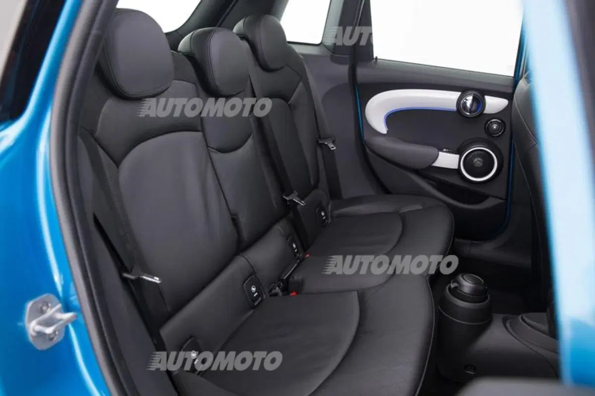 Nuova Mini: ecco la versione a 5 porte (21)