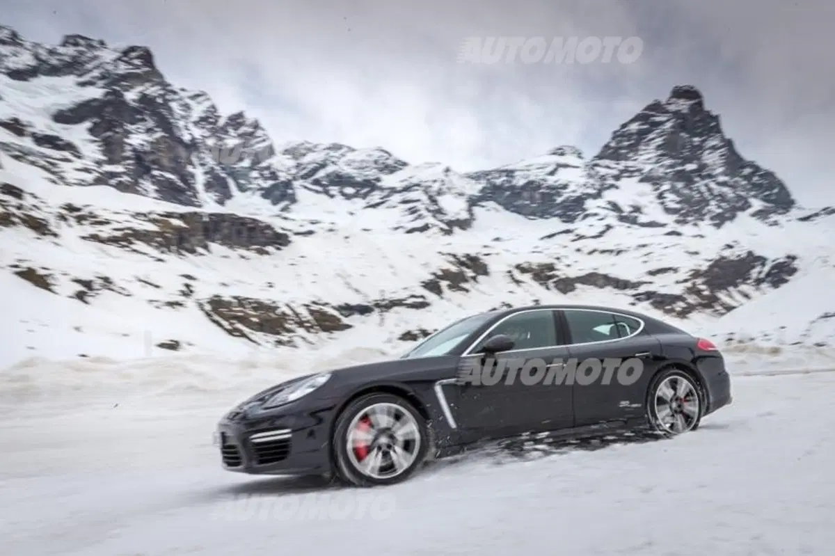 Porsche Panamera Turbo (4)