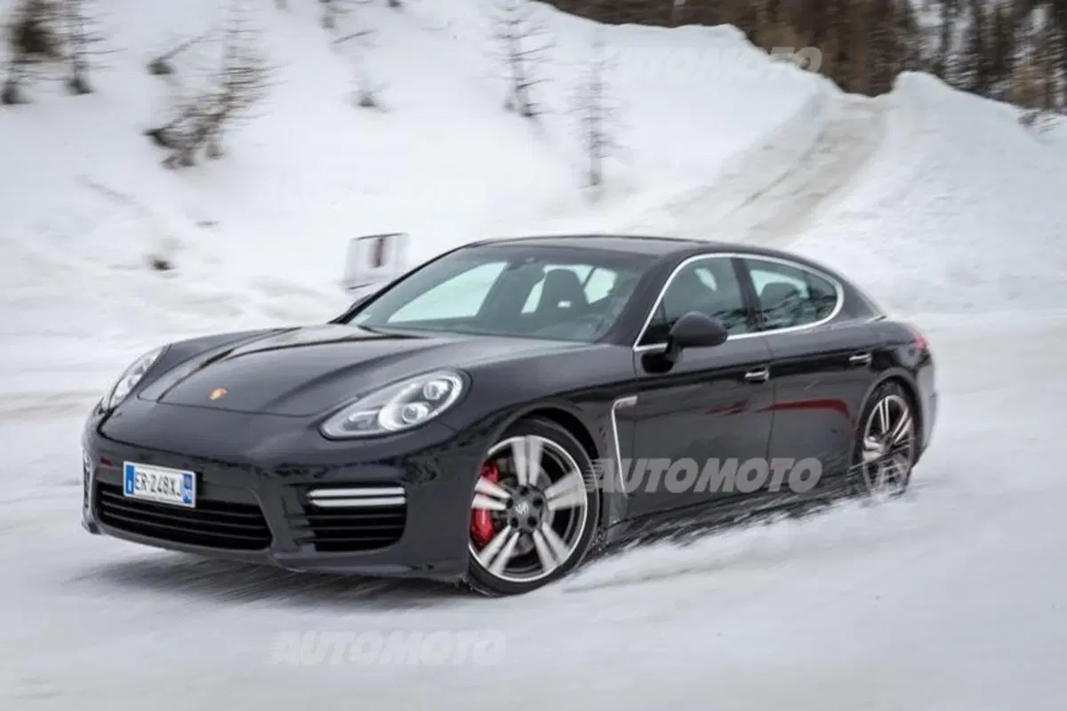Porsche Panamera Turbo (8)