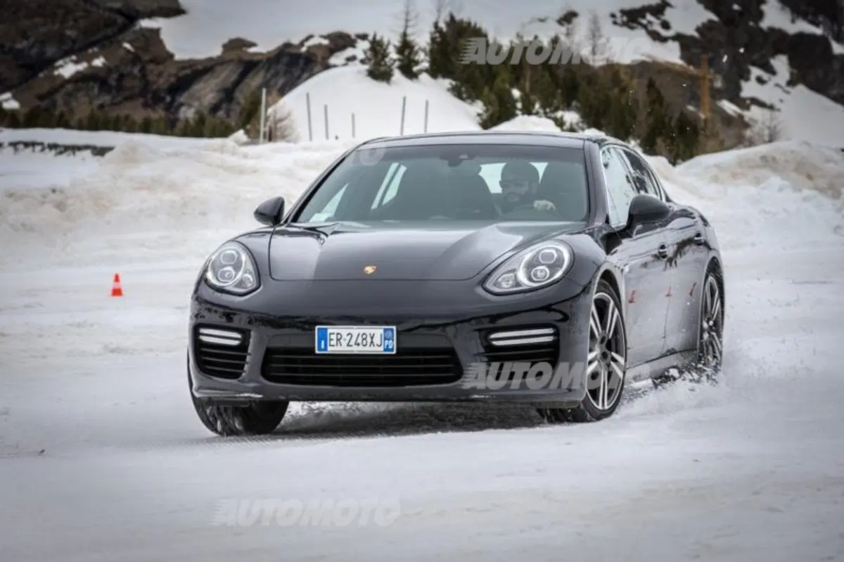 Porsche Panamera Turbo (9)
