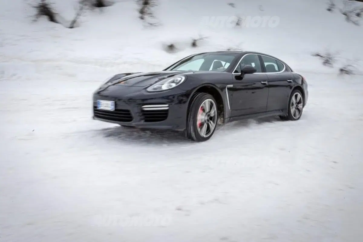 Porsche Panamera Turbo (11)