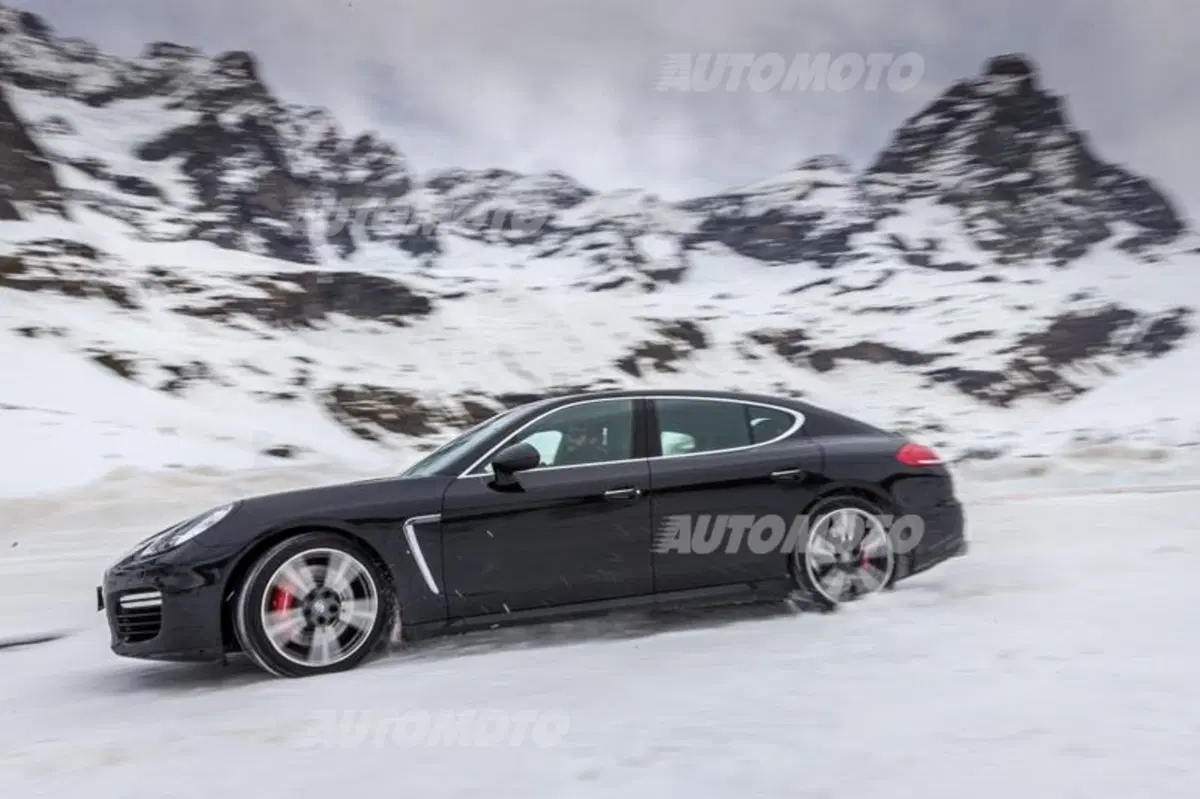 Porsche Panamera Turbo (12)