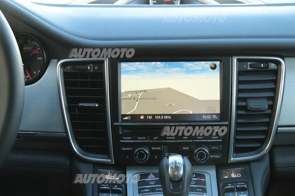 Porsche Panamera Turbo (27)