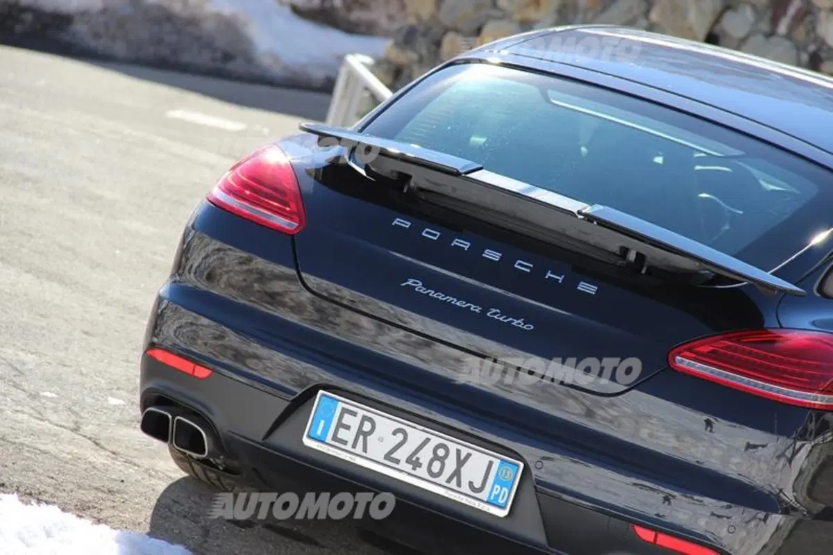 Porsche Panamera Turbo (58)